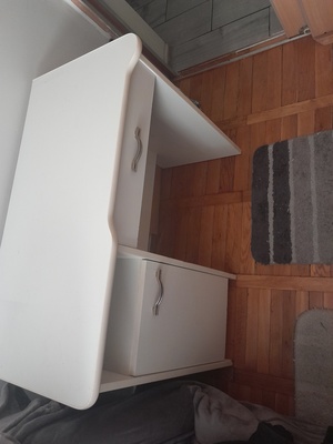 Elbląg Oddam biale biurko odbiór osobisty pilne