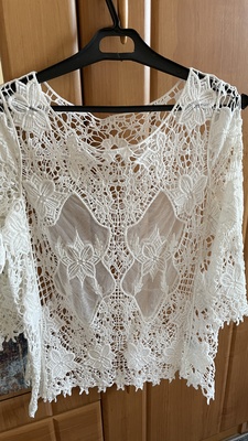 Elbląg Sprzedam letnią koronkową bluzkę