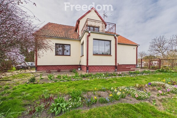 Elbląg FREEDOM NIERUCHOMOŚCISprzedam dom - Święty gaj.&nbsp;Na sprzedaż wyjątkowa nieruchomość położona w spokojnej i