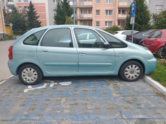 Elbląg Sprzedam za 5500 zł. cena do negocjacji. Citroë n Xsara Picasso w wersji wyposażenia Exclusive z rocznika