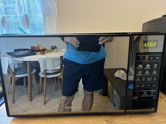 Elbląg Samsung GE83X mikrofala plus grill w bardzo dobrej kondycji, mało używana. Mikrofalówka kompletna bez żadnych