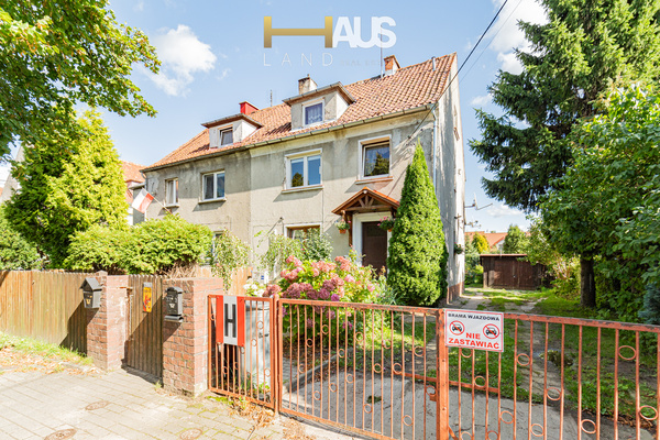 Elbląg BRANIEWO, UL. ZIELONA 3 POKOJEPOWIERZCHNIA 58 M2 + PIWNICAOGRÓD 200 M2 GARAŻ DOSTĘPNE OD