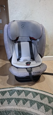 Elbląg Sprzedam fotelik samochodowy maxi - Cosi, 9-36  kg
