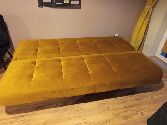 Elbląg Sprzedam kanapę rozkładaną, mało używaną. Kolor musztardowy. Wymiary: długość -190 cm, szerokość -120 cm.