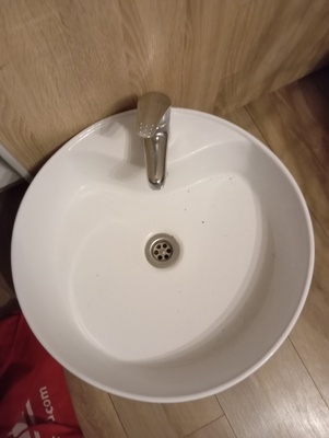 Elbląg Sprzedam zlew kompletny, zyrandole