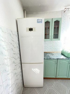 Elbląg Sprzedam lodówko - zamrażarkę LG nofrost o wymiarach wys.1896 cm, szer.595 cm i głębokość 617 cm
-pojemność