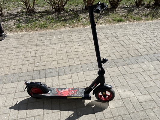 Elbląg Sprzedam hulajnogi iscoter i9s mało używana leżała w piwnicy