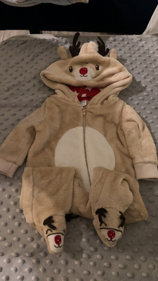 Elbląg Witam sprzedam ciuszki dla chłopczyka w bardzo dobrym stanie za 200zl  r 56-62  są tego 2 duże torby m. in