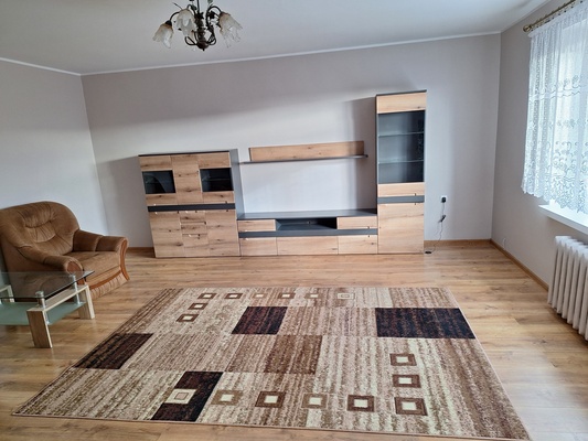 Elbląg Wynajmę&nbsp; pokój w 3 pokojowym mieszkaniu, na I piętrze w domku jednorodzinnym na osiedlu Metalowców. Pokój