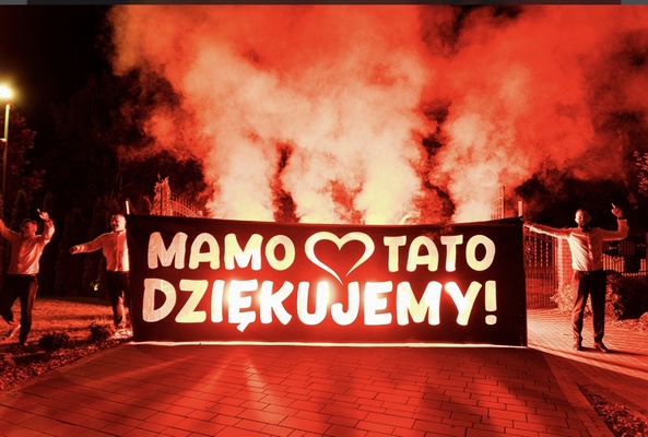 Elbląg Sprzedam folie pirotechniczna/pirobaner z napisem jak na zdjęciu 6mx1.8m. odbiór osobisty Elbląg lub wysyłka