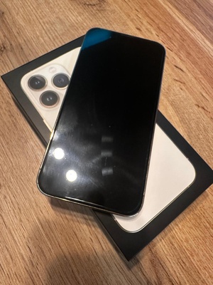 Elbląg Sprzedam iPhone 13 Pro 256 GB Złoty iPhone 13 Pro Pamięć: 256 GB Kolor: Złoty Kondycja baterii: 77% oryginalna