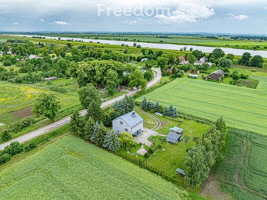 Elbląg FREEDOM NIERUCHOMOŚCISprzedam dom - Palczewo. Na sprzedaż przestronny, trzykondygnacyjny dom jednorodzinny