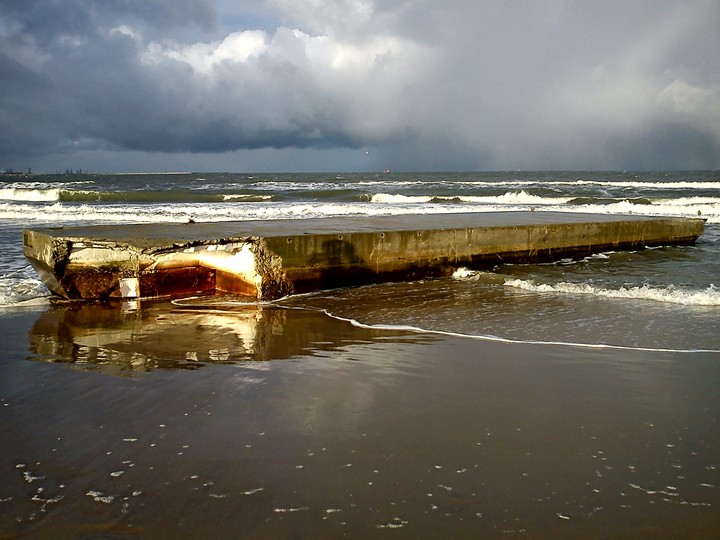 MONSTRUALNY SZTORM 31.03.2012(MIERZEJA WIŚLANA).