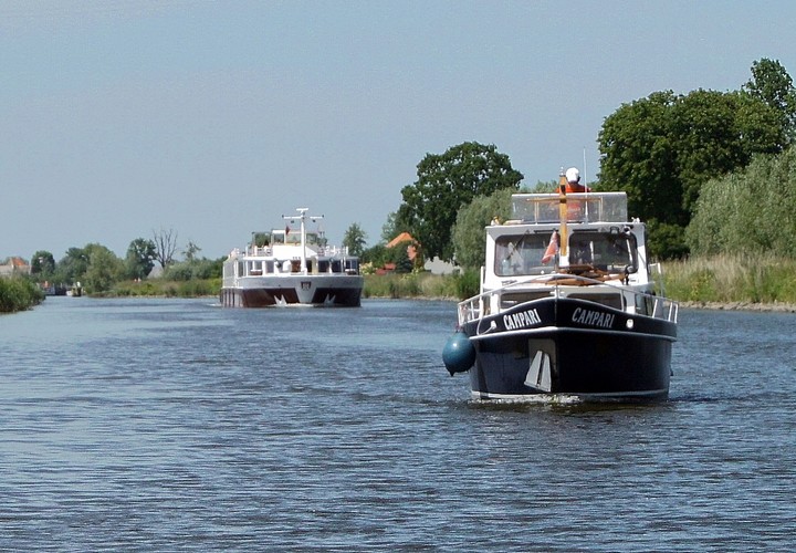 Na rzece Elbląg..  (Czerwiec 2014)