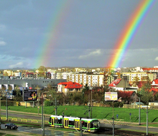 Wiosenne kolory tęczy. Osiedle nad Jarem