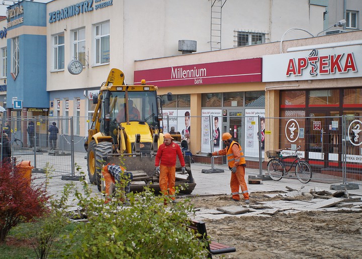 "Modernizacja Gwiezdnej". Trwają prace na deptaku handlowym przy ulicy Gwiezdnej