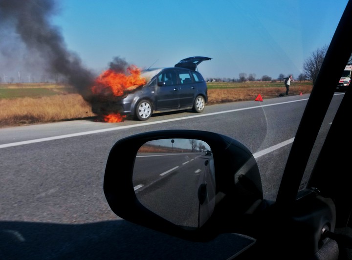 Piękna pogoda ze świeczką ?. Droga nr 7 za Nowym Dworem w kierunku Gdańska (Marzec 2015)