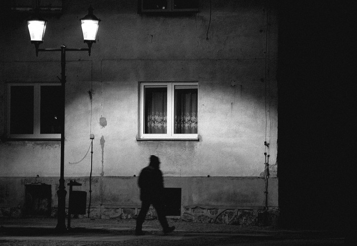 W ciemną uliczkę.... Tolkmicko nocą. (Grudzień 2015)