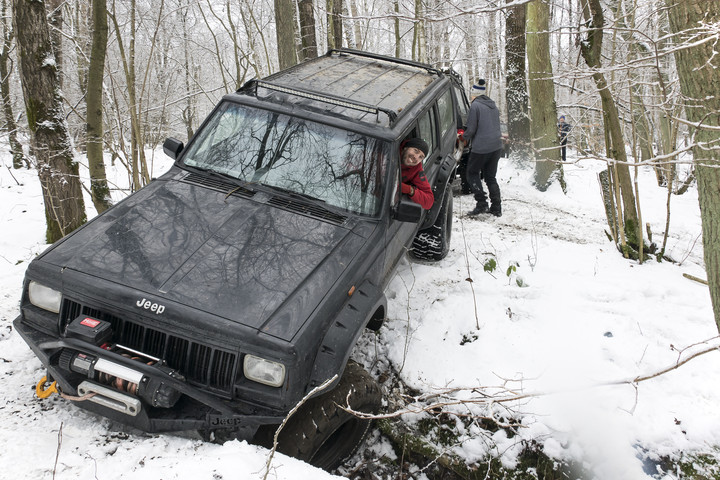 Żadna dziura nam niestraszna. Offroadowy Elbląg dla WOŚP (Styczeń 2017)