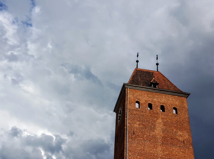 Batman nad Bramą Targową?. Kto się dobrze przypatrzy, zobaczy Batmana nad Bramą Targową ;) (Czerwiec 2017)