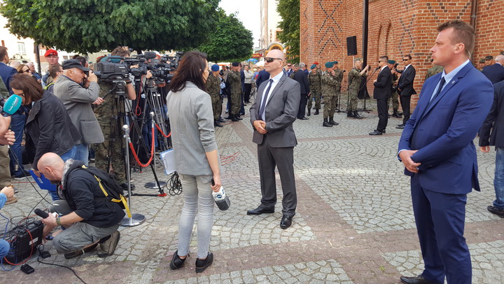 Blokada. Borowik blokuje reporterce TVN dostęp do Antoniego M.