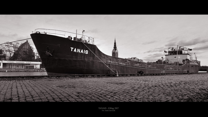TANAIS. Niewielki statek towarowy MV TANAIS stał się od kilku lat niemal elementem krajobrazu Elbląga, mimo iż formalnie jego portem macierzystym 
jest Gdańsk.