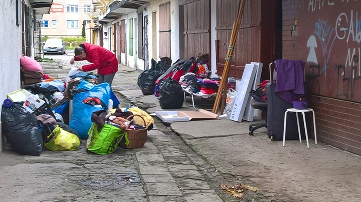 Zimowe porządki. Rynek targowisko Elbląg