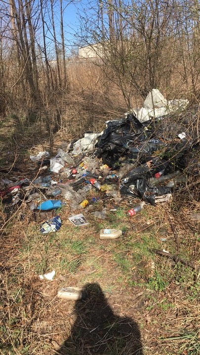 Dojazdowa 16. Śmietnik dla Janusza oszczędności