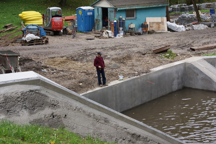 Wędkarz. Tu chyba są grube ryby (Październik 2012)