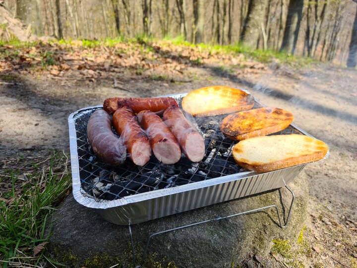 Majówka 2021 Grill :). Nie ma to jak wolny czas spędzony z rodziną :) (Maj 2021)