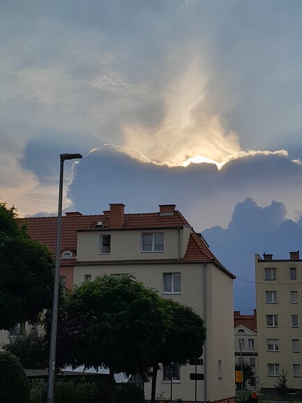 Zachód słońca na ul. Pokornej.