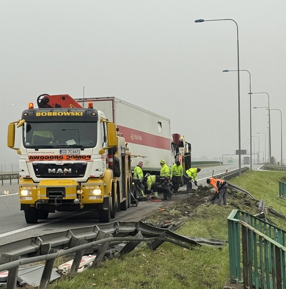 Uważajcie na drogach.. S7 Sople, kierunek Gdańsk.