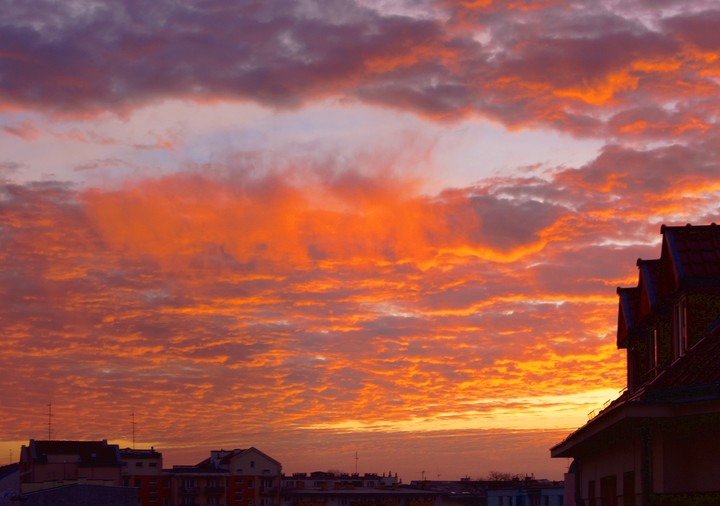 Dzisiejsze niebo. Poranek 17.12.20113.  (Grudzień 2013)