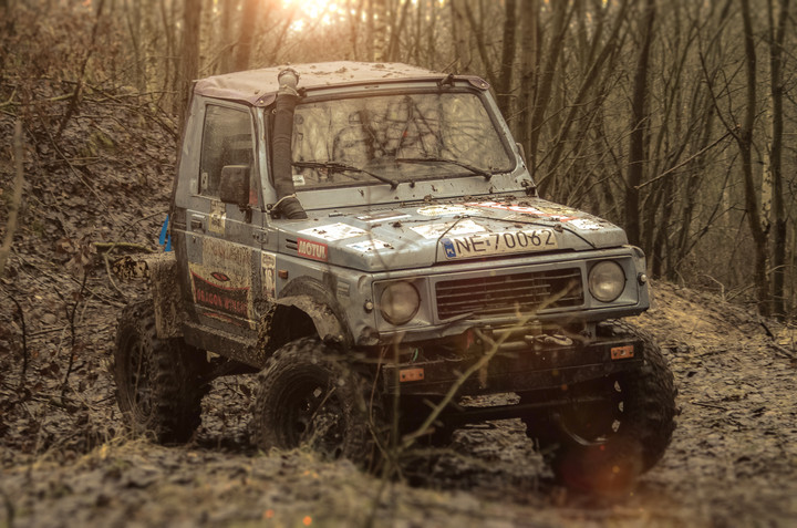 Piękno ofrołdu. Offroadowy Elblag jeździł dla WOŚP