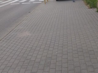 Kolejny mistrz parkowania ;)