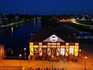 Specjał nocą