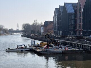 Trwa remont nabrzeża przy Porto Vista