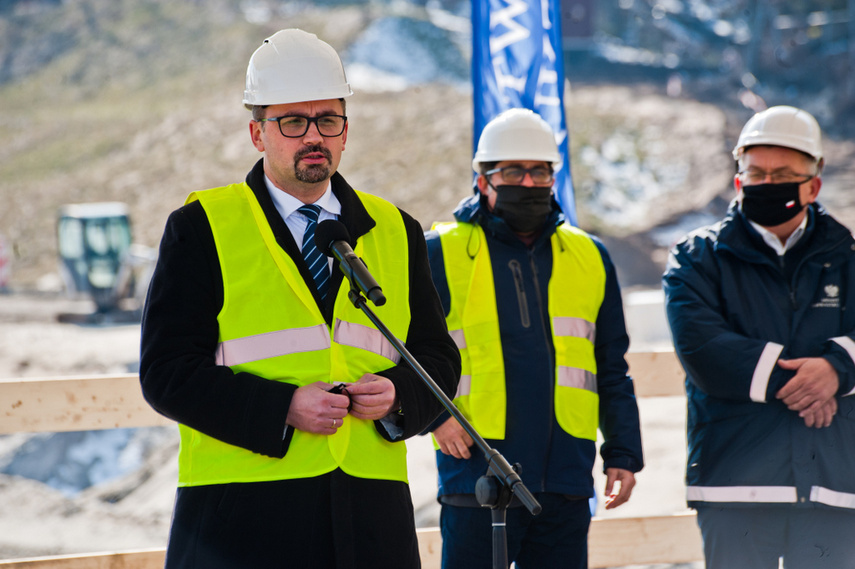 Kanał powstaje zgodnie z planem zdjęcie nr 236763