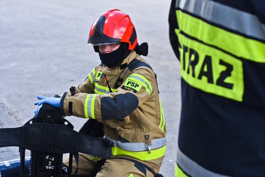 Pożar w bloku przy Ul. Andersa, zmarła 71-latka zdjęcie nr 236977