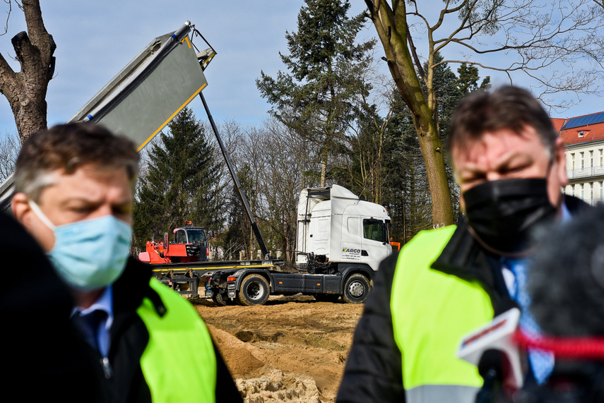 Ruszyła budowa bloku operacyjnego zdjęcie nr 237239