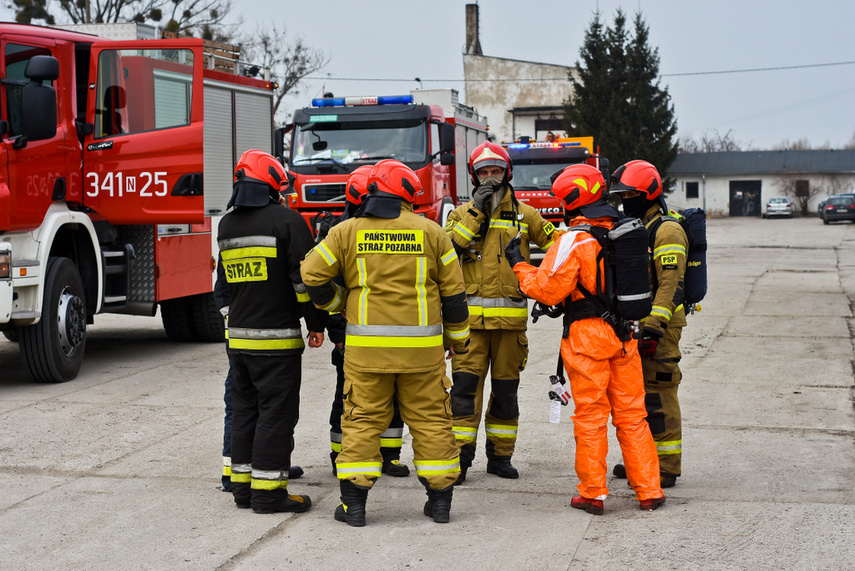 Problem z beczkami na Radomskiej zdjęcie nr 237415