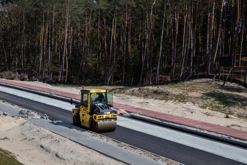 Na przekopie kładą asfalt zdjęcie nr 238881