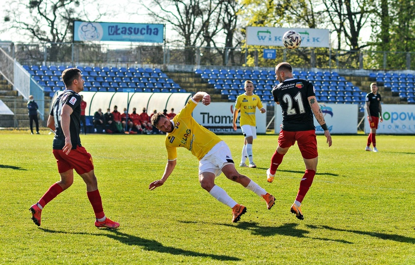 Znicz podaje tlen Olimpii zdjęcie nr 239307