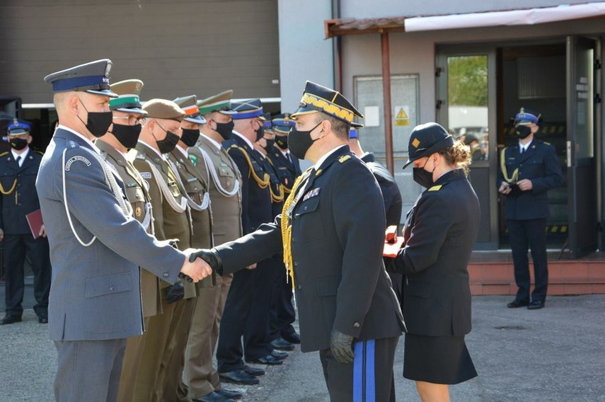 Apel z okazji Dnia Strażaka w Braniewie zdjęcie nr 239550