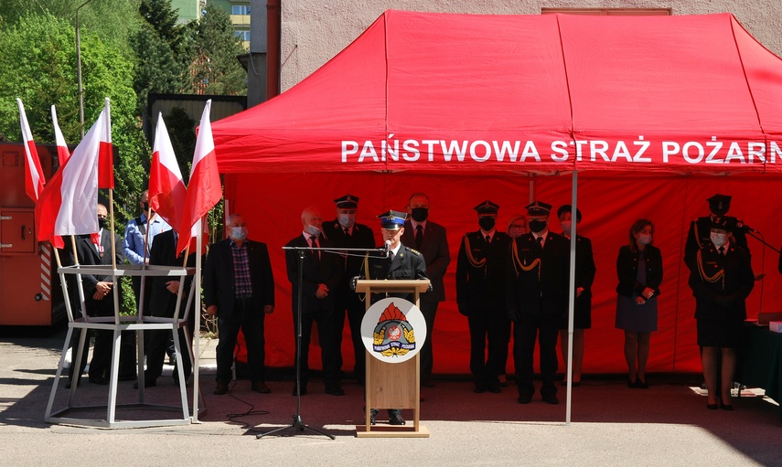 Strażackie uroczystości i awanse zdjęcie nr 239736