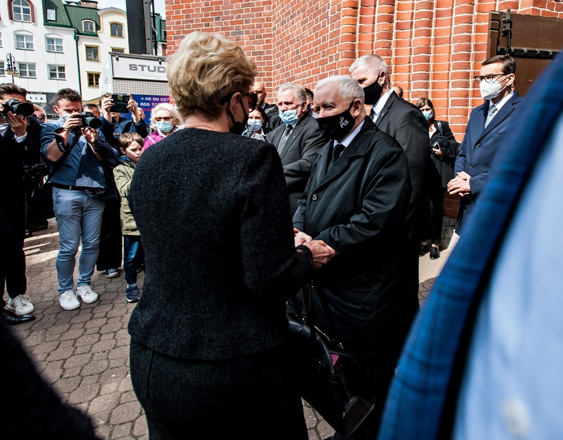 Ostatnie pożegnanie Jerzego Wilka. Obecni premier i prezes PiS zdjęcie nr 239940