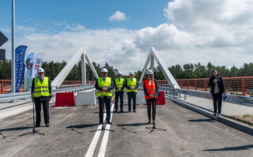 Pierwszy most nad przekopem oddany do użytku zdjęcie nr 242760