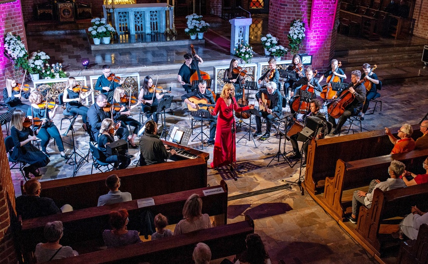 O miłości w katedrze zdjęcie nr 243457