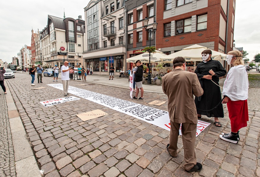 "Ręce precz od Polski". Happening na Starym Mieście zdjęcie nr 243640