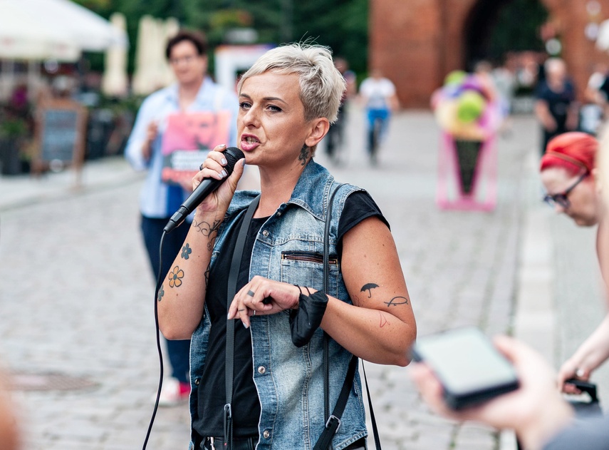"Ręce precz od Polski". Happening na Starym Mieście zdjęcie nr 243634
